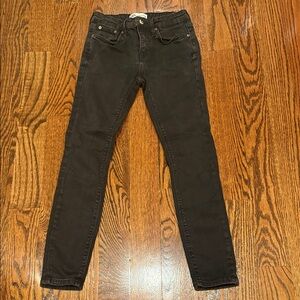 Zara Women's Black Skinny Jeans size 6